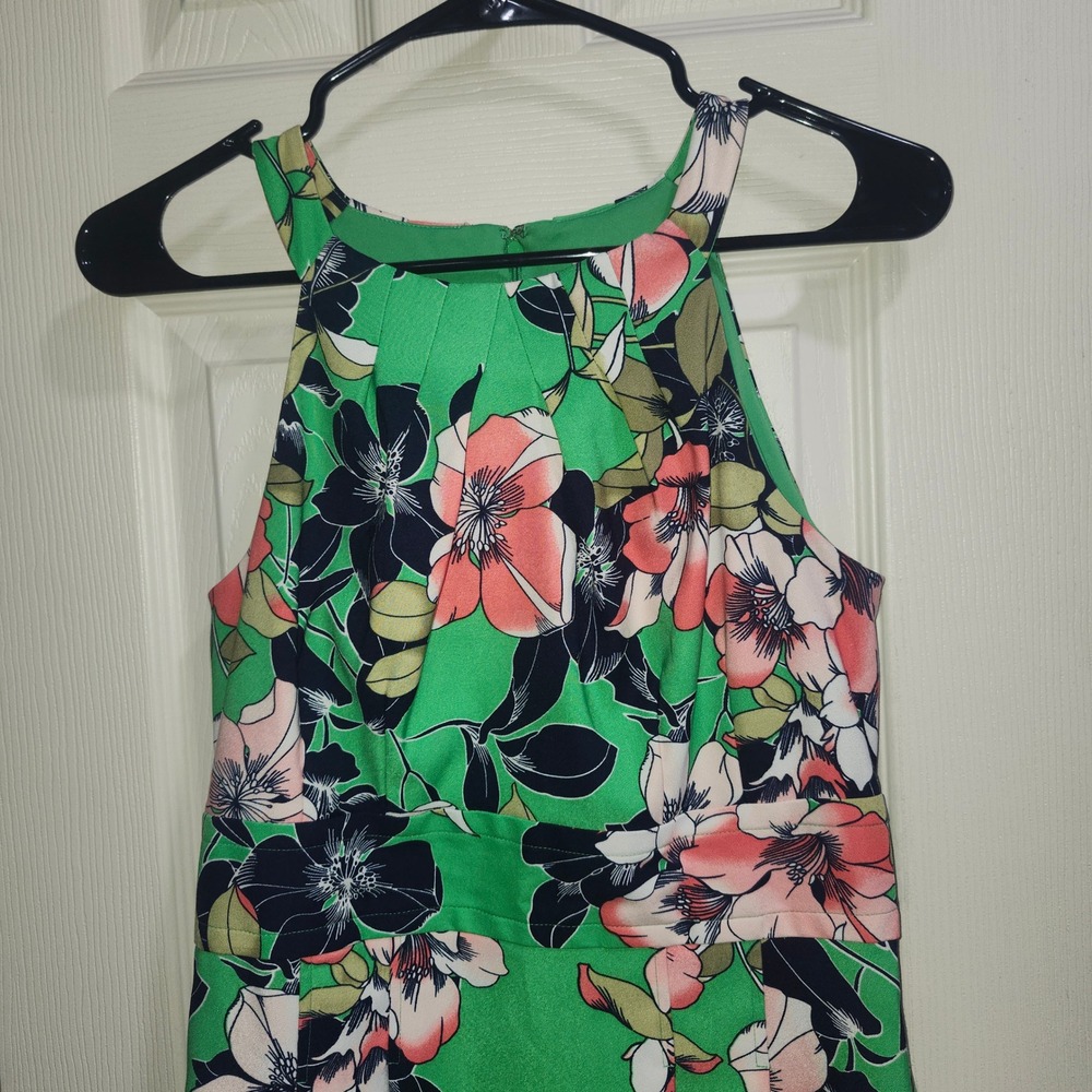 Cb established 1962 Green Floral Halter Fit and Flare Dress with Pockets Size 4 - Picture 3 of 12